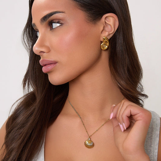 Gioviva™ 18K Gold Purity Shell Necklace