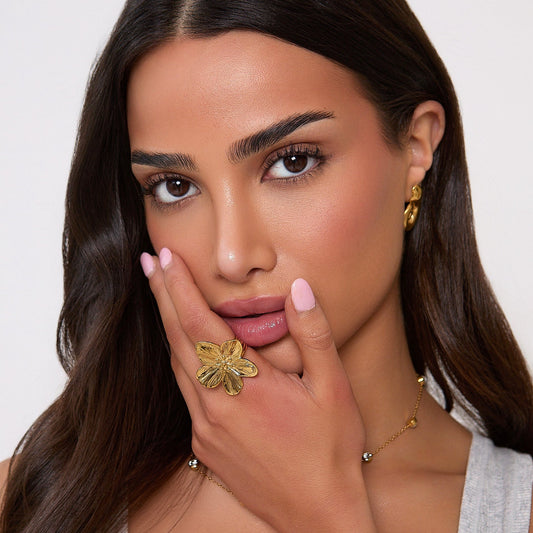 Gioviva™ Golden Bloom Ring